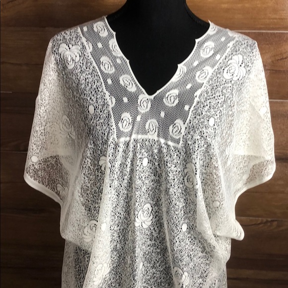 Beautiful crochet swimwear cover up for women - Picture 2 of 10